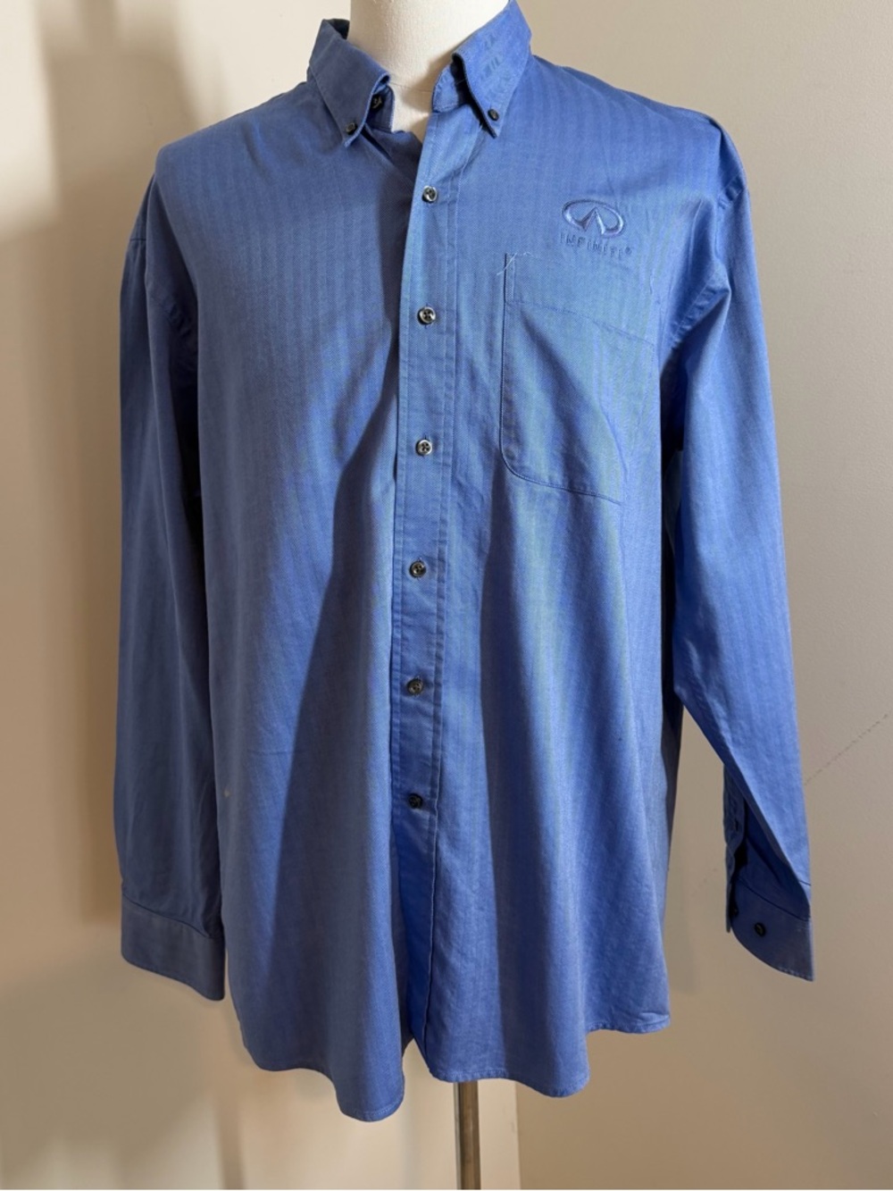 Infiniti Men’s Dress Shirt by Cutter & Buck SZ XL- Blue Long Sleeves